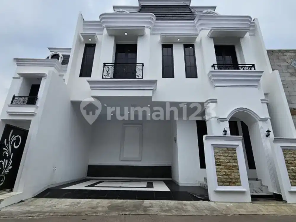 Rumah Mewah di Jagakarsa, Jakarta Selatan!