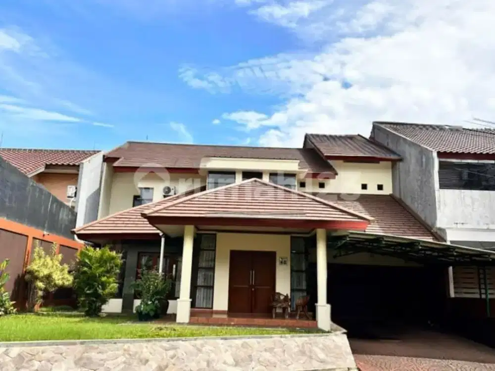 Rumah Luas 550 m berlokasi di Perumahan Super Strategis