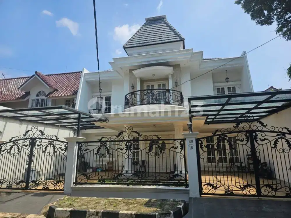 Rumah Klasik Komplek Lebak Bulus Terdepan Jakarta Selatan
