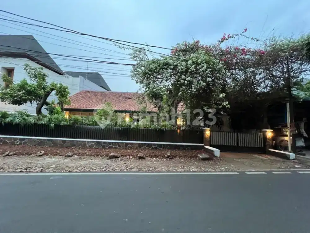 Rumah Hunian, Lokasi Strategis di Daerah Kebayoran, Jakarta Selatan