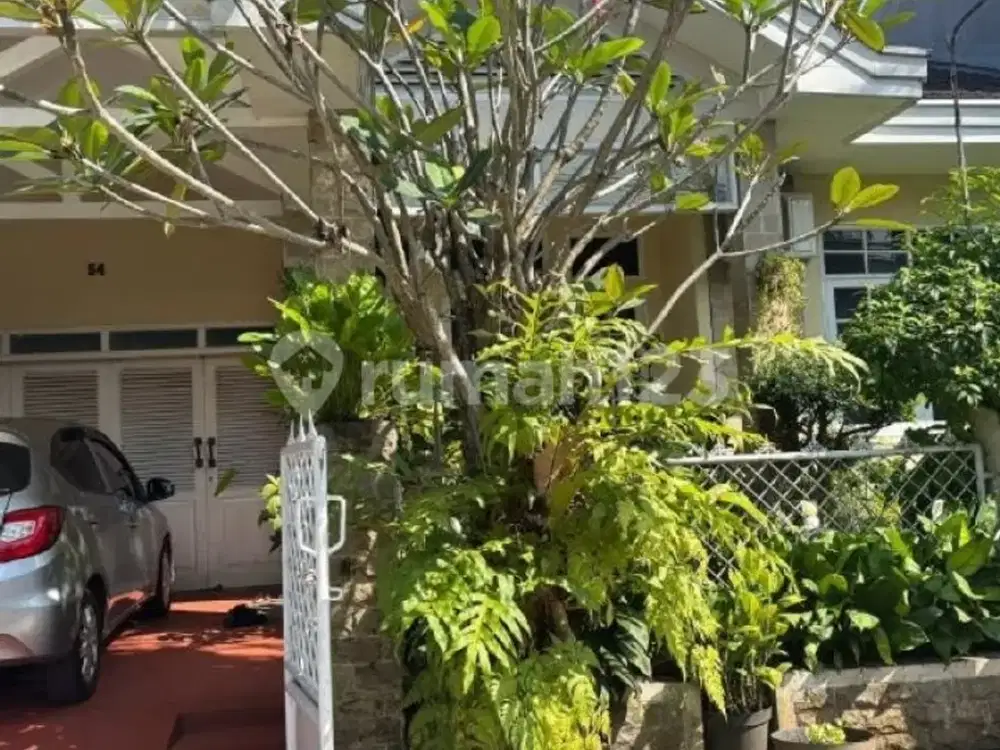 Rumah Asri dan Nyaman Banget Komplek Cinere Estate