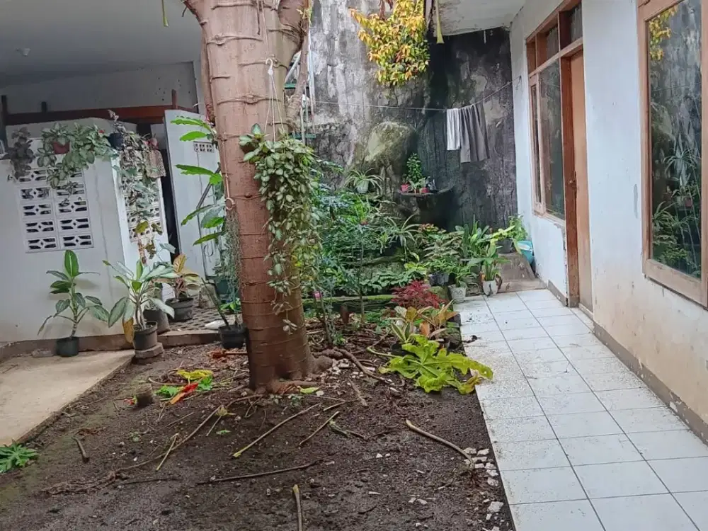 DI JUAL RUMAH di SETRASARI KULON BANDUNG
