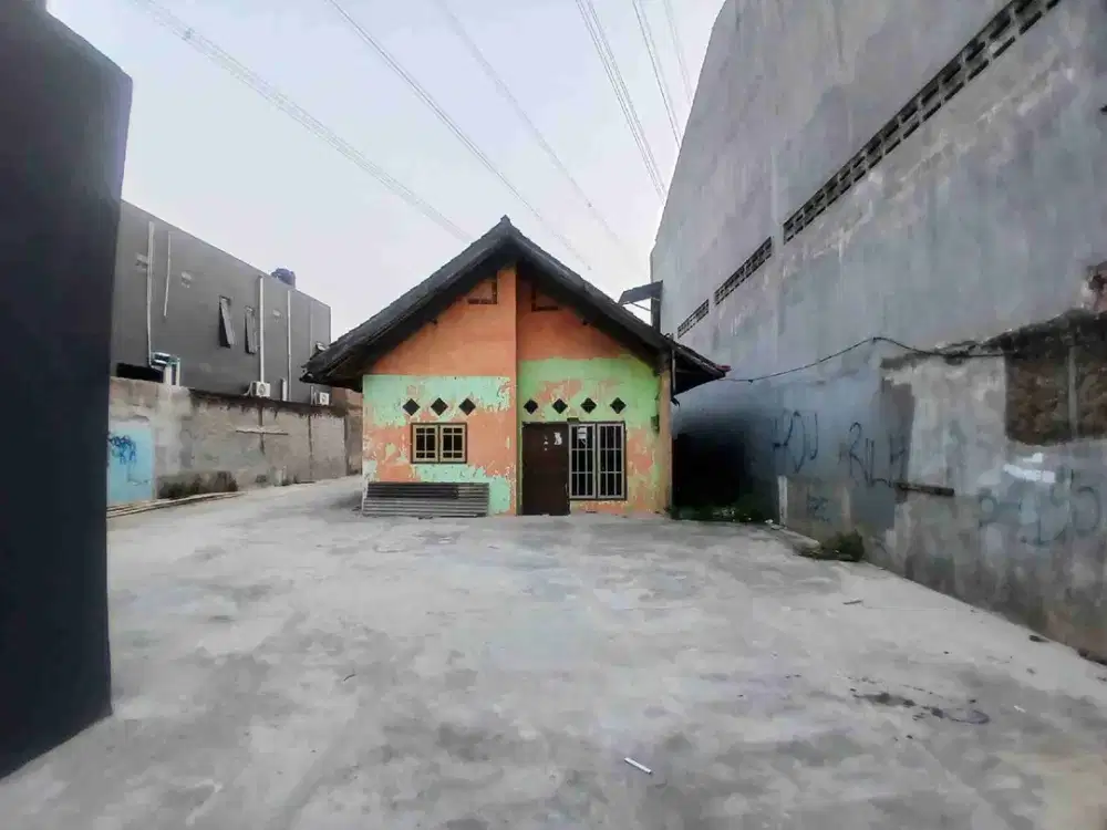 Disewakan Rumah Tua Eks Usaha Kuliner Di Rawalumbu. Kota Bekasi