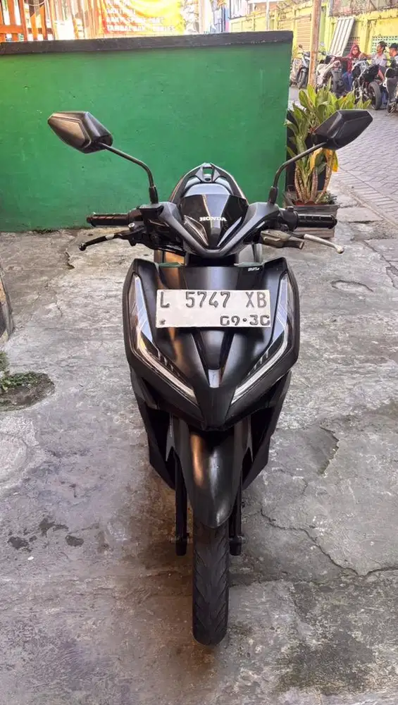 All new honda vario 150  black gold