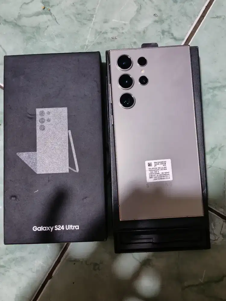 Samsung S24 Ultra 12/256 Likenew