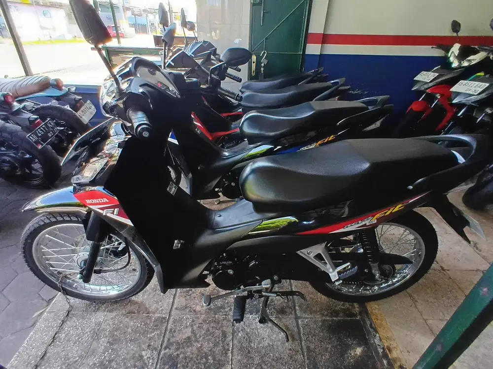 Revo fit hitam 2025 low km gbm bisa tunai kredit
