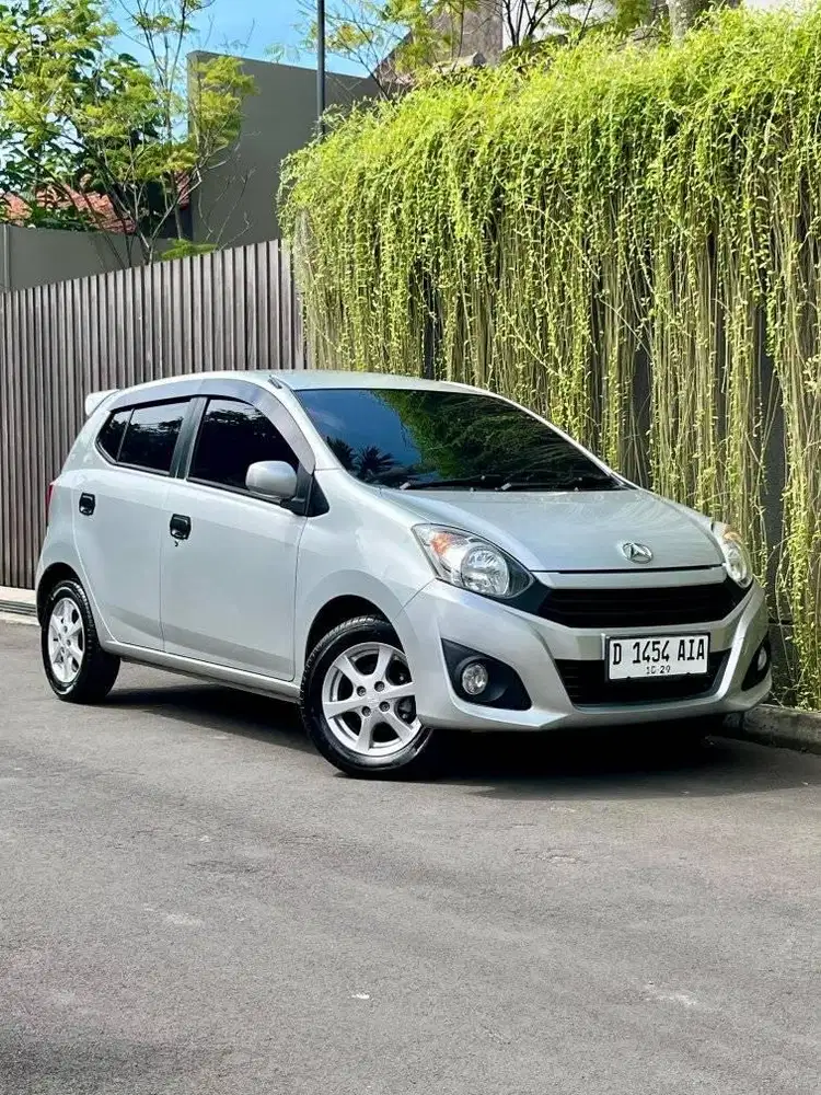 LOW KM // DP 19JT // DAIHATSU AYLA M SPORTY AT 2019