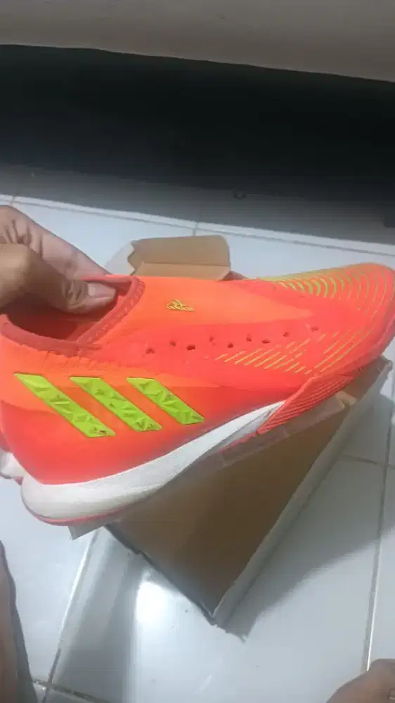 Dijual sepatu futsal Adidas ori uk 42