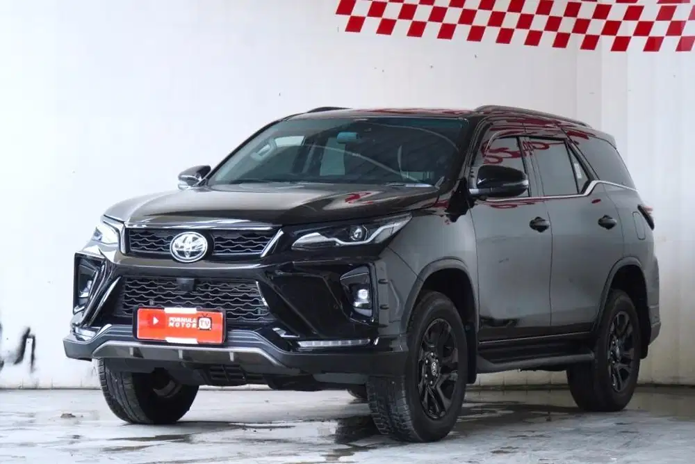 TOYOTA VRZ 2.8 GR LEGENDER A/T 2025