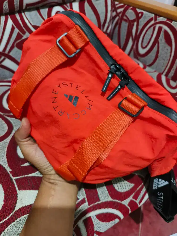 Waistbag Adidas x Stella McCartney Original Kondisi Like New No Minus