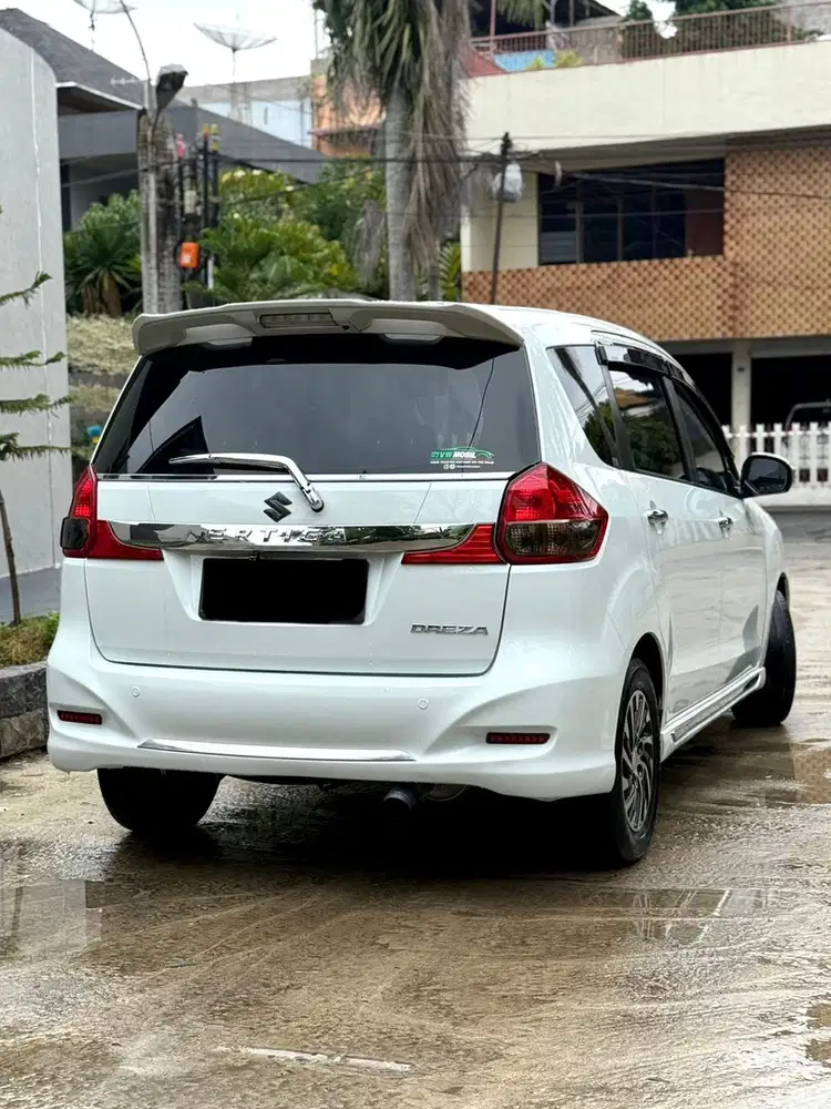Ertiga Dreza Bensin Manual 2017 Putih 2016