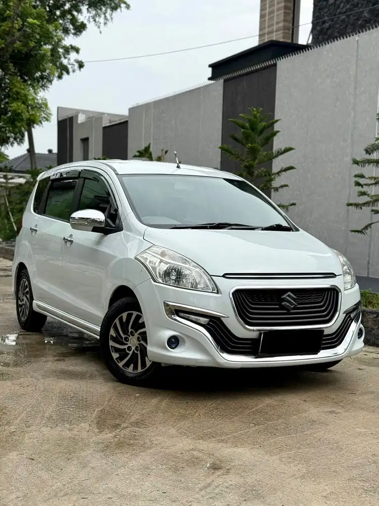 Ertiga Dreza Bensin Manual 2017 Putih 2016