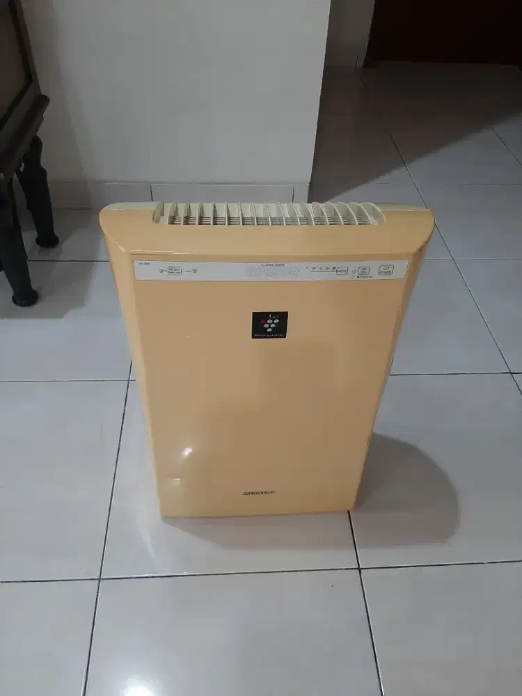 Sharp Air Purifier ( pembersih udara ) HEPA
