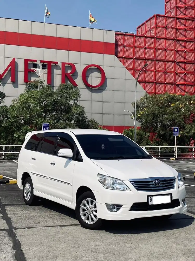 Toyota Kijang Innova 2013 Bensin