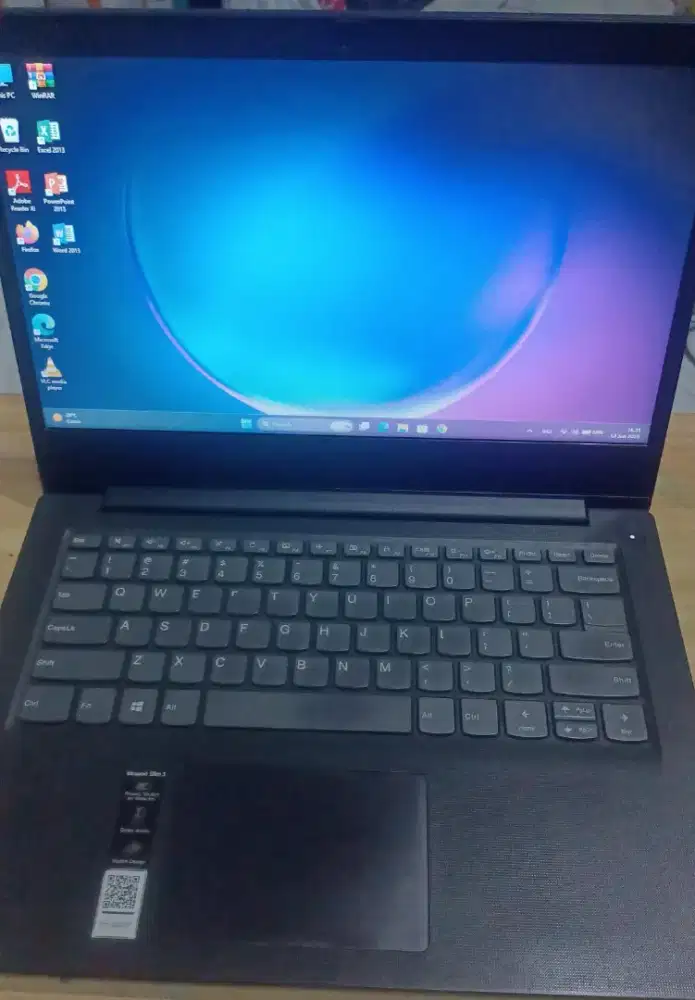 dijual laptop bekas lenovo ideapad slim 3