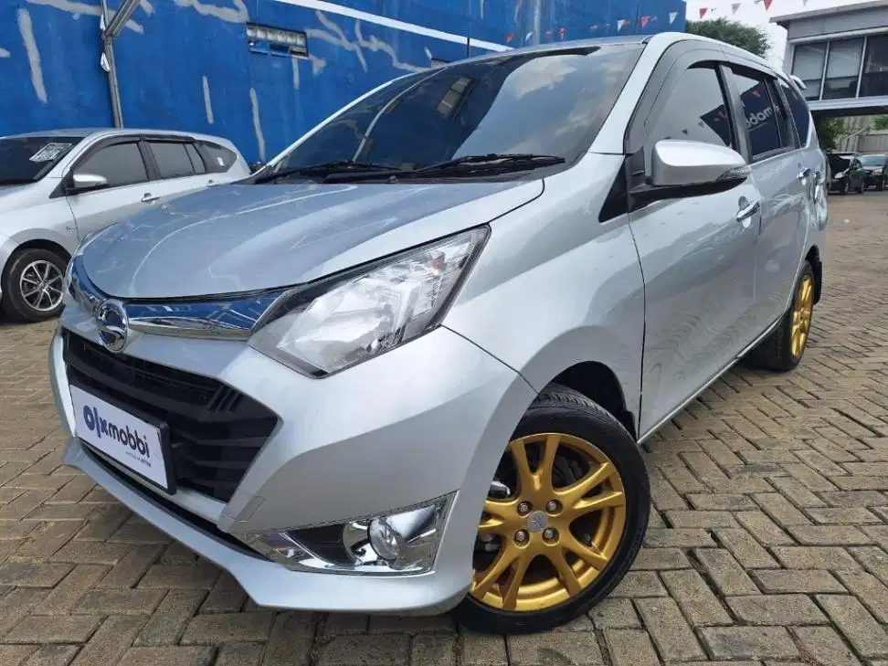 DP RENDAH Daihatsu Sigra 1.2 R Bensin-MT 2017 NRFS