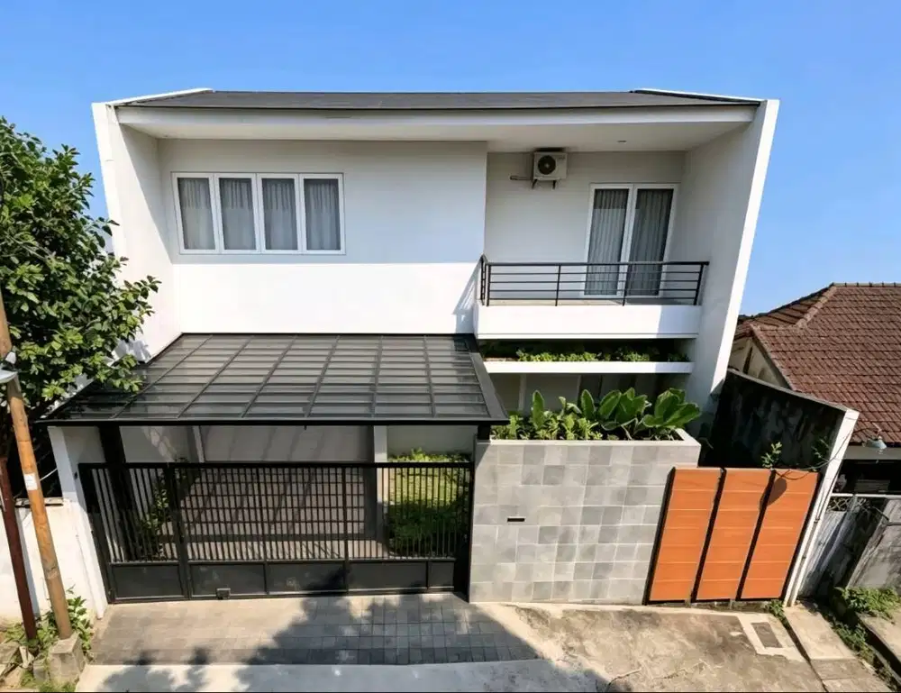 Dekat AKPOL Rumah Mewah Semeru Gajahmungkur