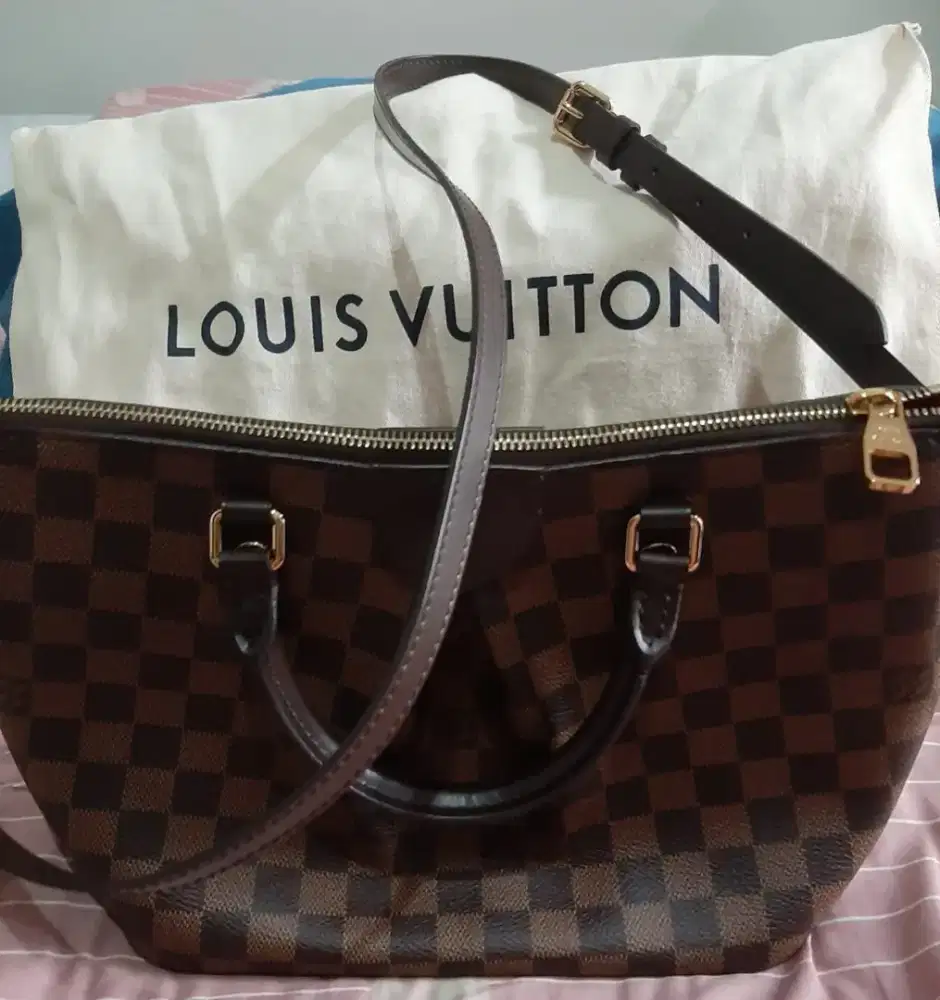 Jual tas LV  type SIENA PM D.EBE kondisi 99% mulus prima