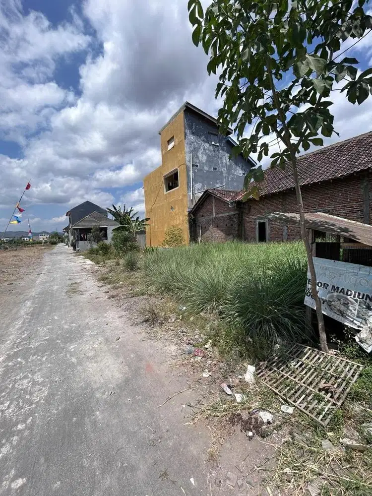 Dijual Tanah SHM Kaliajir Lor Berbah Sleman Yogyakarta 3 juta/meter