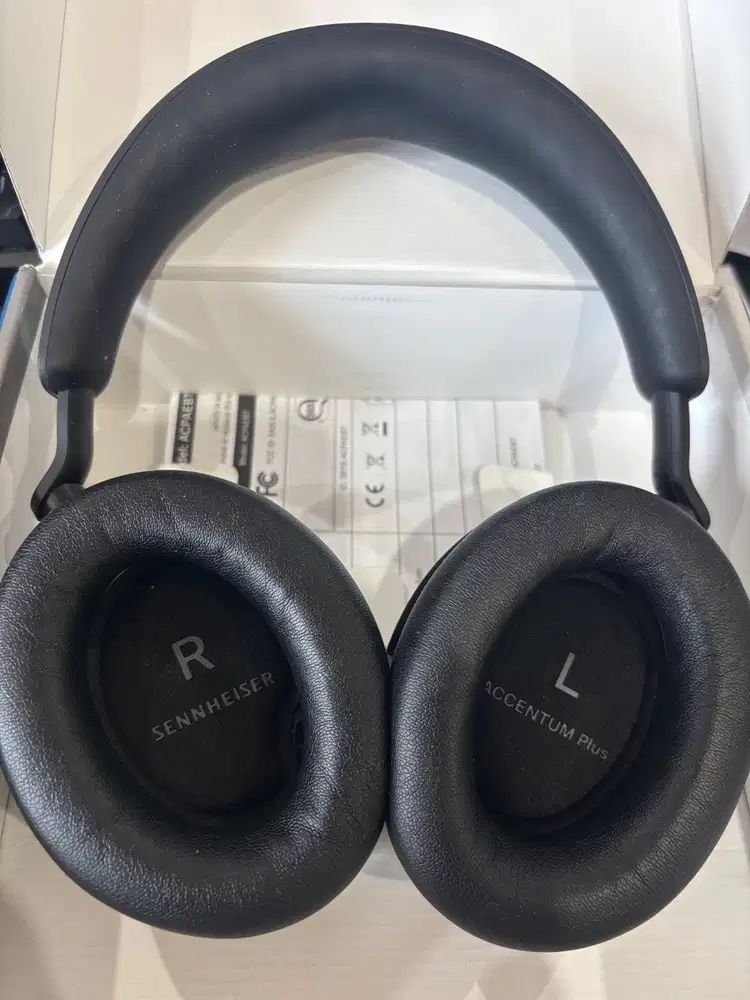 Sennheiser Accentum Plus Bekas pembelian Juli 2025