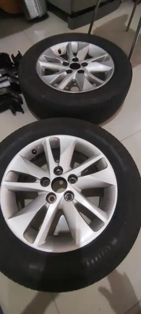 4pcs velg innova reborn bonus 2 ban continental R16 pcd 5x114,3