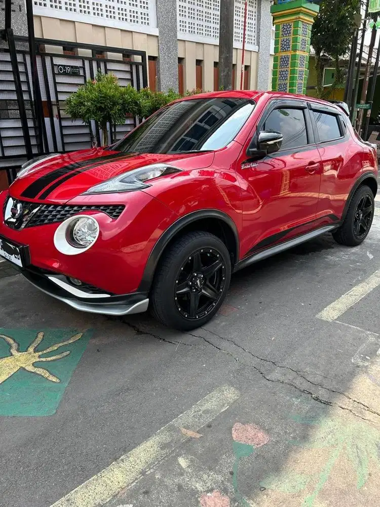 Nissan Juke Revolt Red 2015