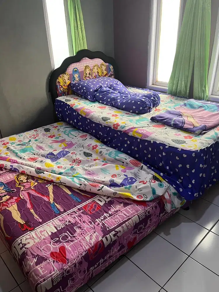 Dijual Kasur Anak Tingkat Atas Bawah