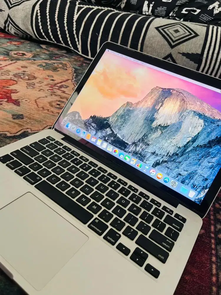 MacBook Pro (Retina, 13-inch)