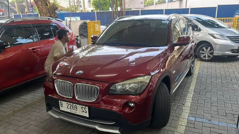 BMW X1 Facelift S-DRIVE E-84 Red Vermillion
