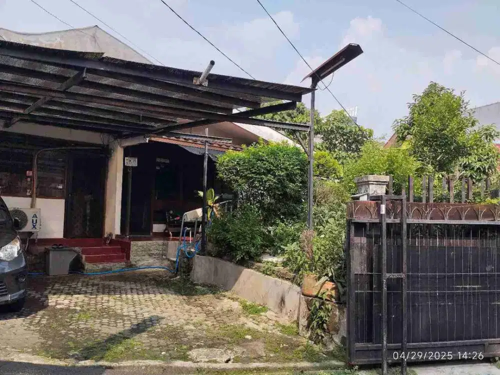 Rumah Di Slipi Jakarta Barat Dekat Kampus BSI MURAH NEGO SHM