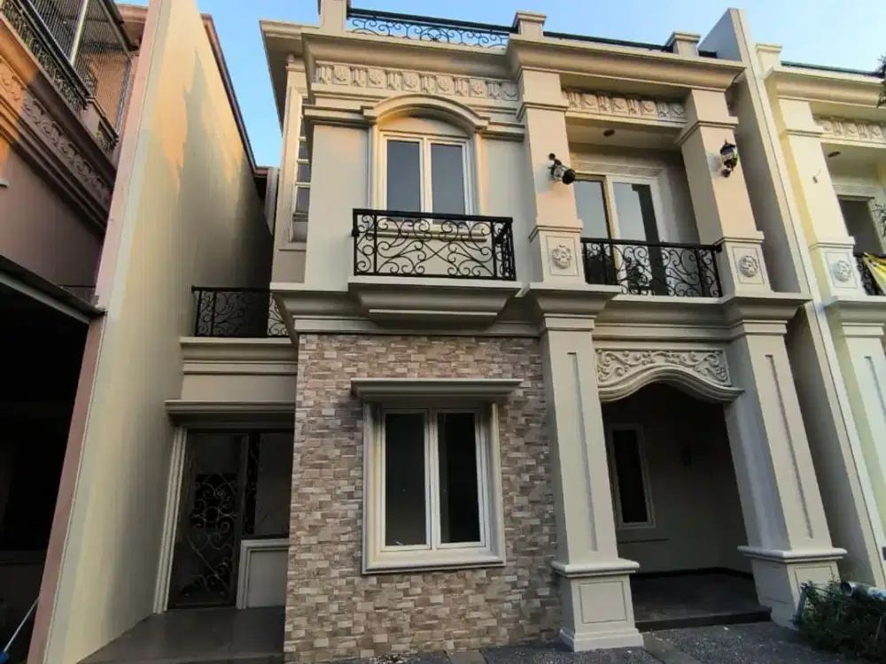 (IRV) DIJUAL RUMAH ALAM SUTERA 3 LANTAI SANGAT MURAH