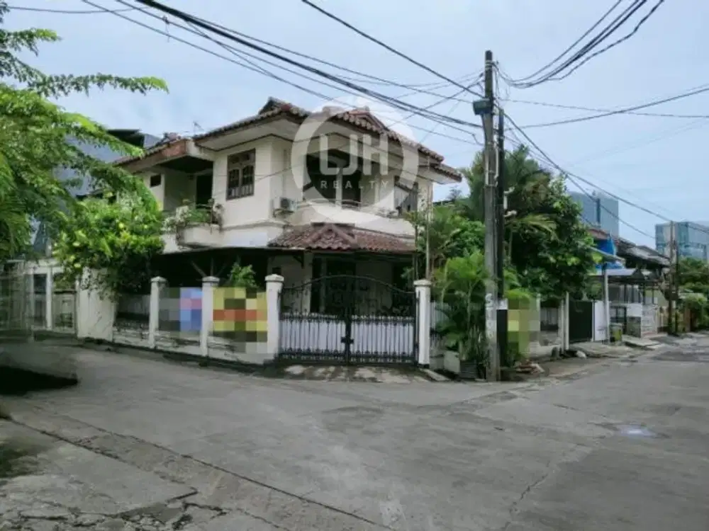 RUMAH SEMI FURNISHED DI KELAPA SAWIT AREA KELAPA GADING JAKARTA UTARA