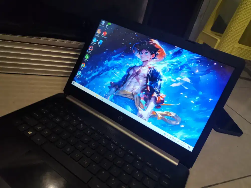 DIJUAL HP 14 – Ryzen 5 | RAM 8GB | SSD 128GB