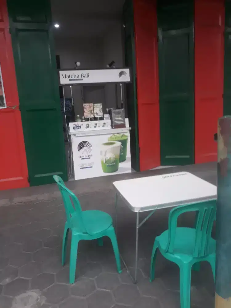 Dicari pegawai stand dan helper