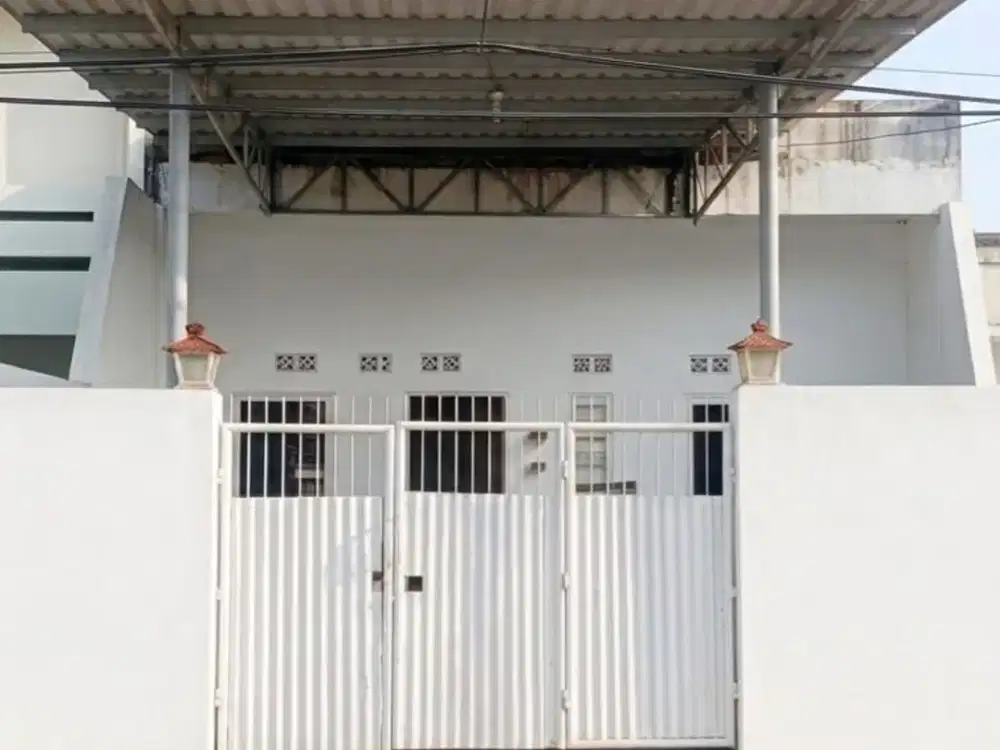 Rumah Bhakti Husada Hadap : Utara