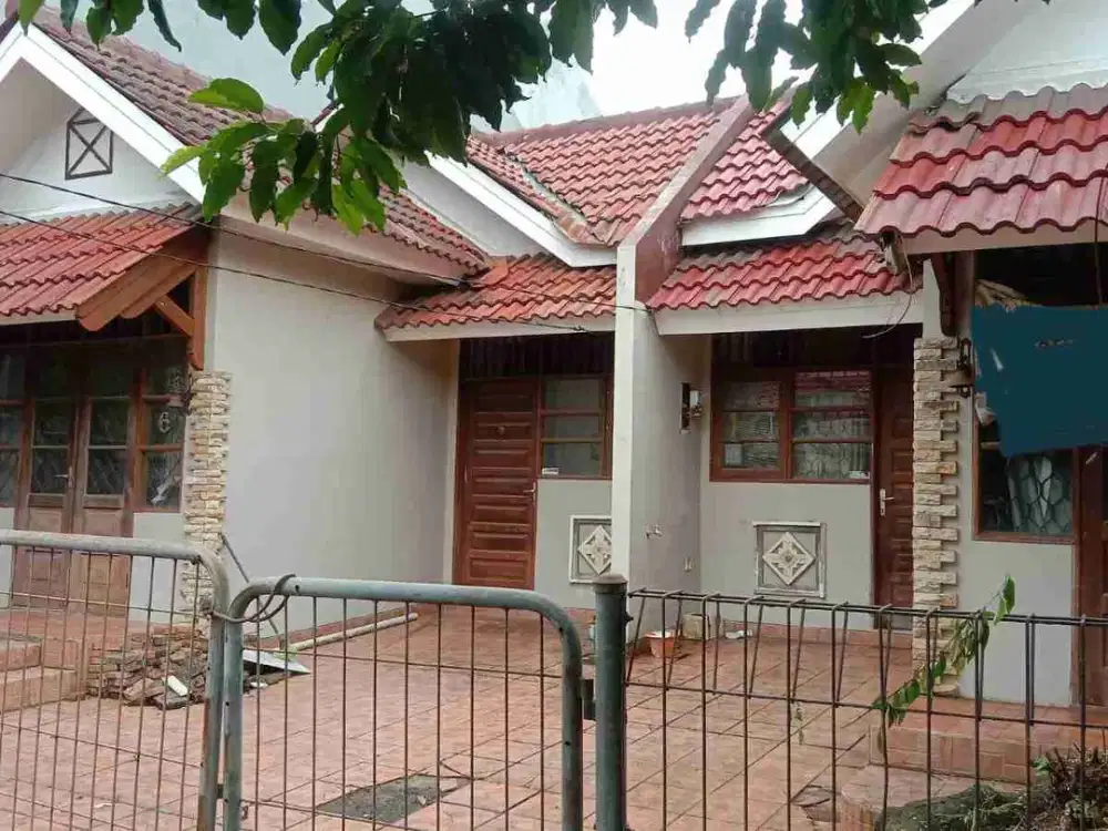 DI JUAL 2 RUMAH JADI SATU KEMANG PRATAMA 2