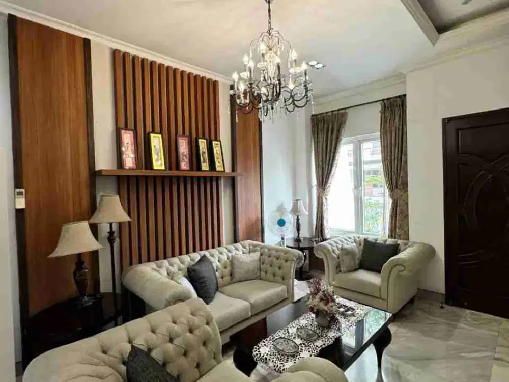 Rumah modern house PIK 1 lokasi strategis harga termurah