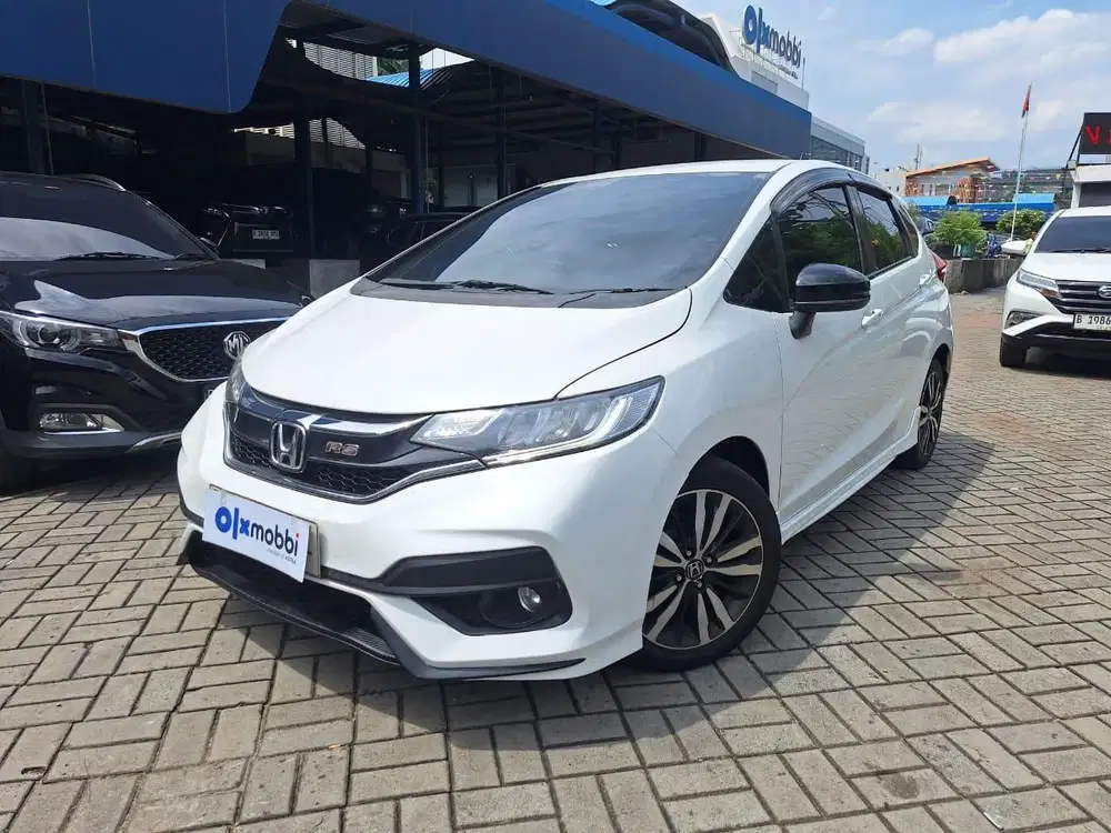TDP 1 JUTA Honda Jazz 1.5 RS Bensin-AT 2018 Putih CWZFB