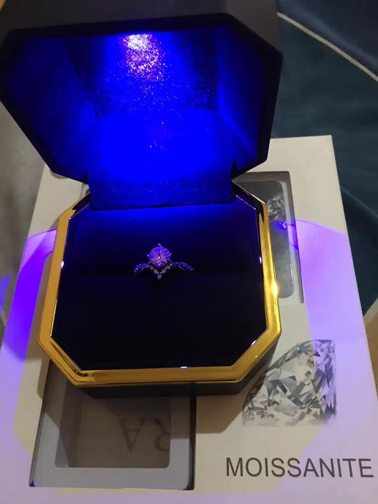 cincin perak /batu GRA mosainite