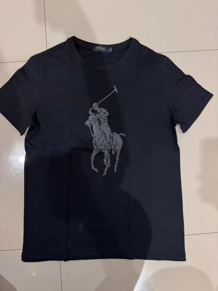 Kaos Polo Hitam Preloved