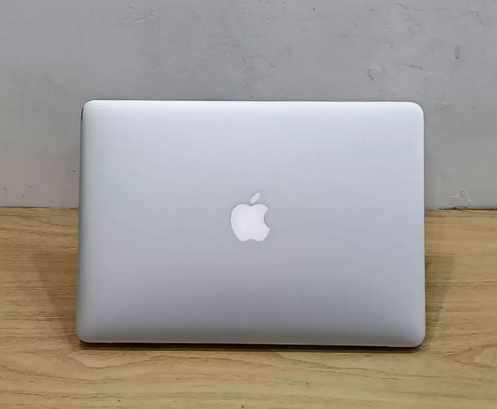 Macbook Air 2015 (13 inch, Early 2015)