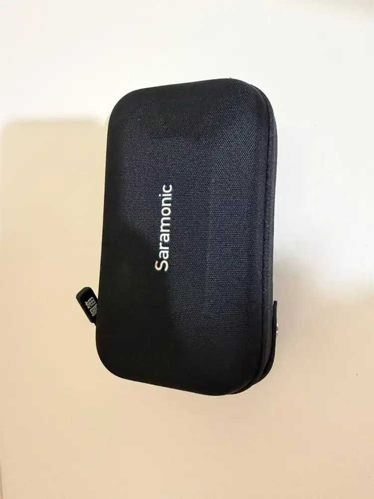 Saramonic blinkme b2-2 person smart wireless mic system touchscreen