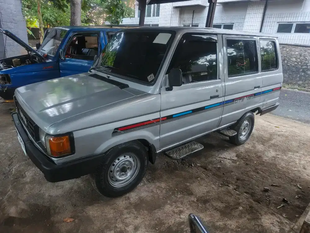 Kijang super long 1992