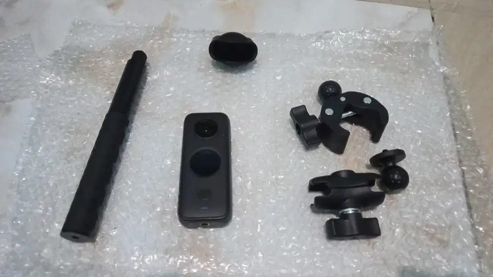 Di jual insta360 X2 mulus lecet pemakaian aja
