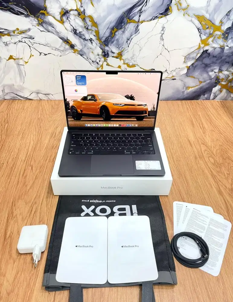 Macbook Air Retina 14-inch  2024