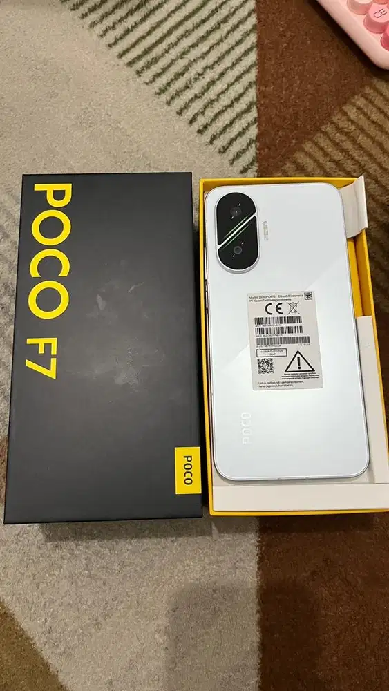Poco f7 12/512 fullsett