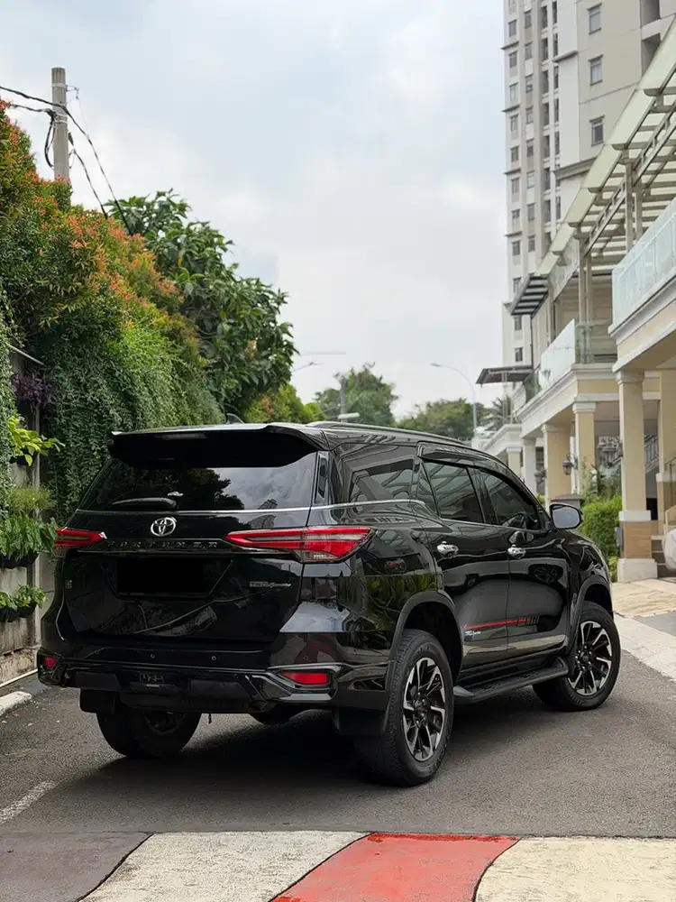 Toyota Fortuner 2.4 TRD Diesel 2021 Barcode