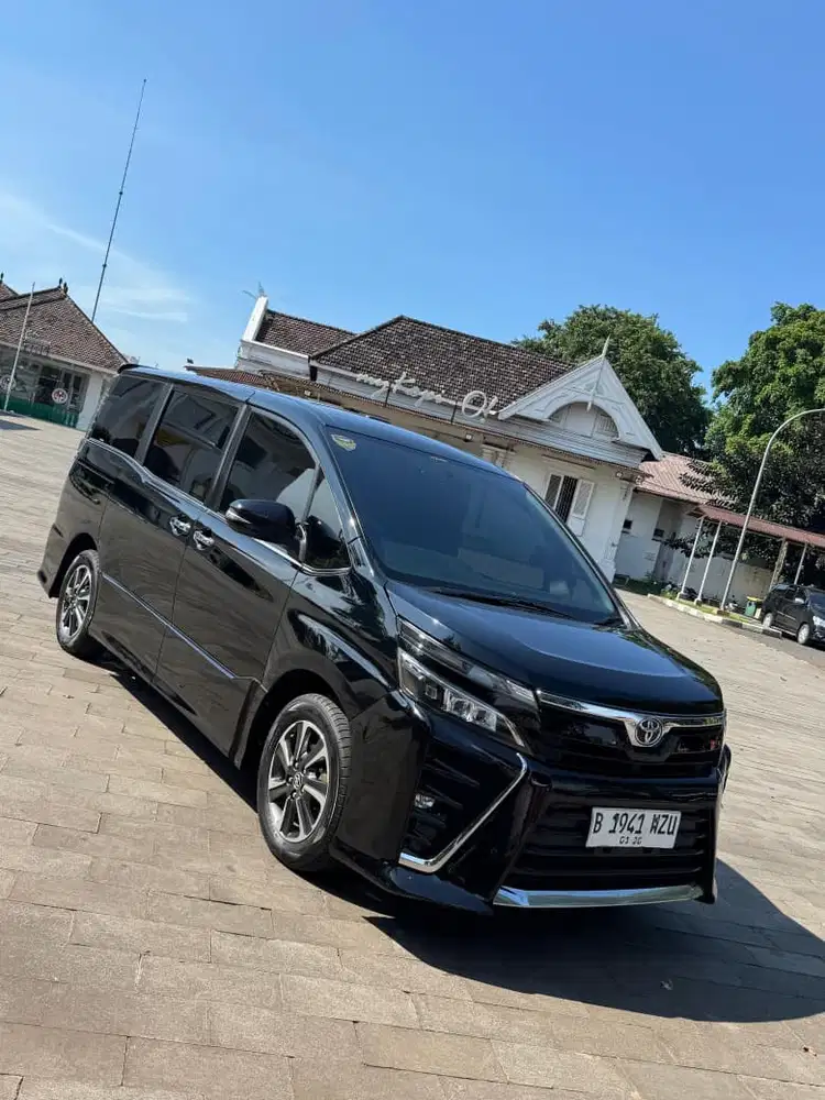 Toyota Voxy 2019 Bensin