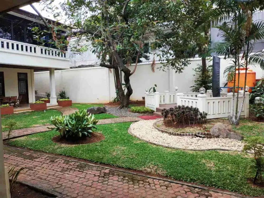 Dijual/ disewakan rumah mewah Denpasar Kuningan Jakarta Selatan