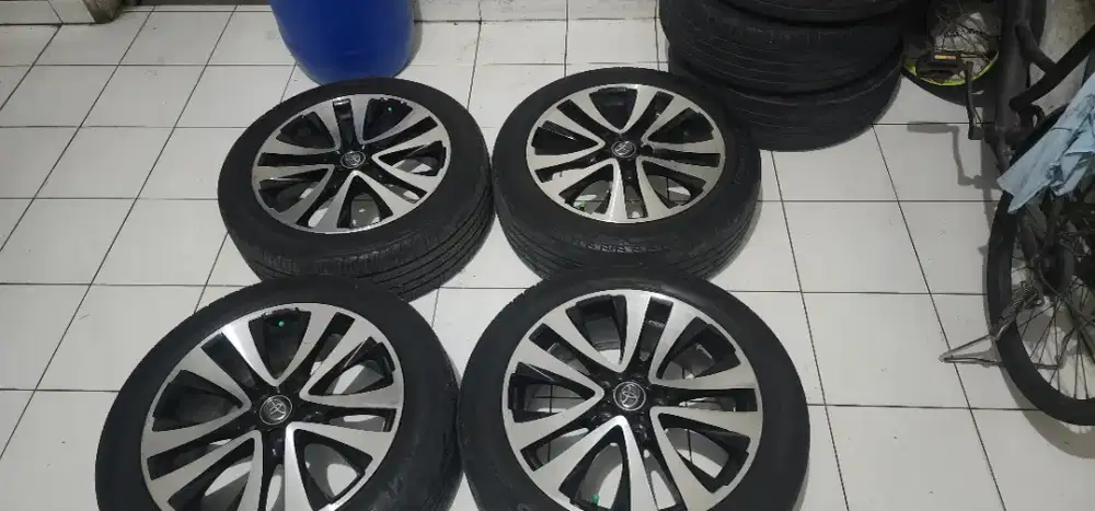 Velg Alphard dan Innova reborn